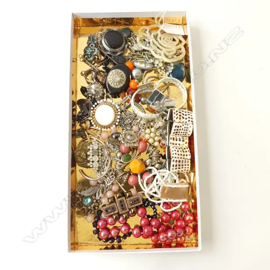 ASST. COSTUME JEWELLERY