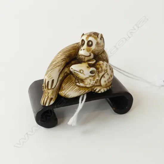IVORY NETSUKE, MONKEY & RAT