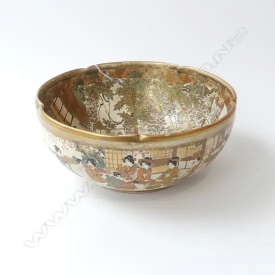 LATE 19thC QUALITY SIGNED JAPANESE SATSUMA BOWL 250mm dia