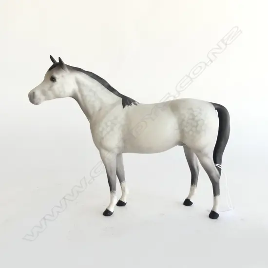 BESWICK GREY HORSE H.195mm