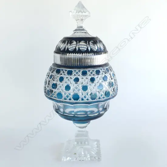TALL  CONT STEMMED GLASS LIDDED BOWL H380MM
