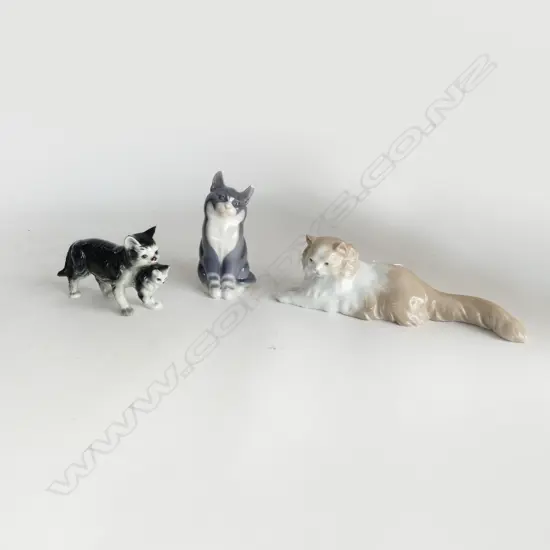 3 CATS; NAO L.255mm, ROYAL COPENHAGEN (EAR CHIPPED), UNMARKED