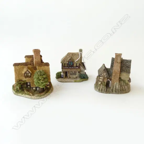 2 DAVID WINTER COTTAGES; PILGRIMS REST, BAKEHOUSE + LILLIPUT LANE 'JONES THE BUTCHER' H.100mm