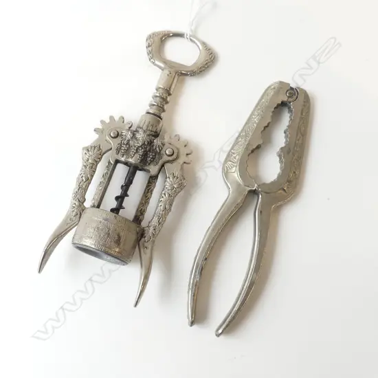 CORKSCREW + NUTCRACKER