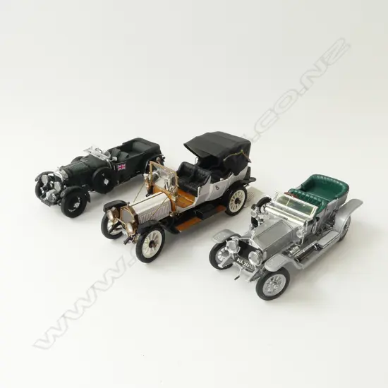 3 FRANKLIN MINT MODEL CARS; 1907 ROLLS ROYCE SILVER GHOST, 1912 PACKARD VICTORIA, 1929 BENTLEY