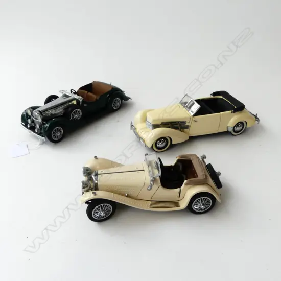 3 FRANKLIN MINT MODEL CARS: 1937 CORD 812 PHANTOM COUPE, 1936 JAGUAR SS100,1936 ALVIS 4.3L L.210mm