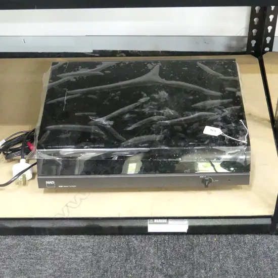 NAD TURNTABLE