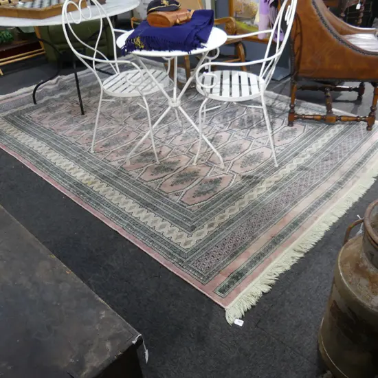 LG GREEN & SOFT RED SILK RUG 3000x2000mm