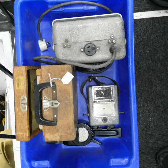 4 PCES ELECTRICAL INSTRUMENTS; AUTOTRANSFORMER, AMP METER ETC