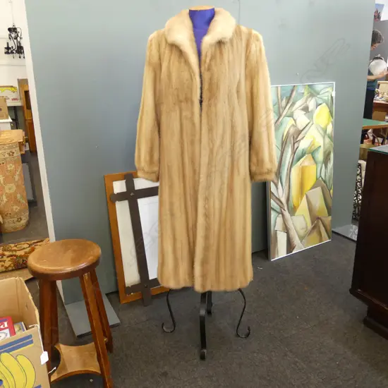 MINK FUR COAT 3/4 LENGTH SZ APPROX 12-14