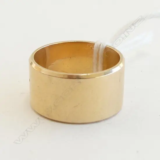 18CT rose GOLD WIDE BAND RING, 9.1gms SIZE L