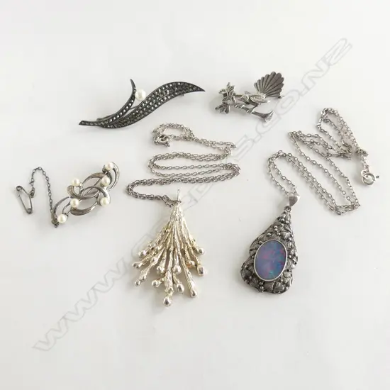 5 SILVER JEWELLERY ITEMS: Rhoda Wager attrib, opal pendant + fantail brooch + 2 pearl brooches + designer pendant  