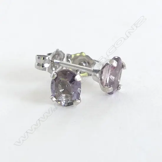 14CT WHITE GOLD AND LAVENDER SAPPHIRE  STUD EARRINGS