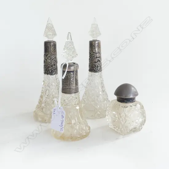 4 STG CAPPED CRYSTAL BOTTLES H.160mm