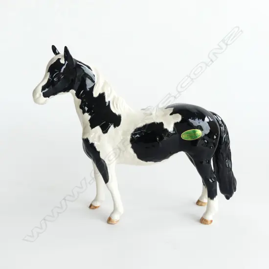 BESWICK HORSE 'pinto piebald pony' H.163mm