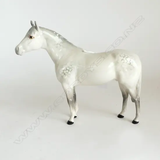 BESWICK DAPPLED GREY RACE HORSE H.205mm