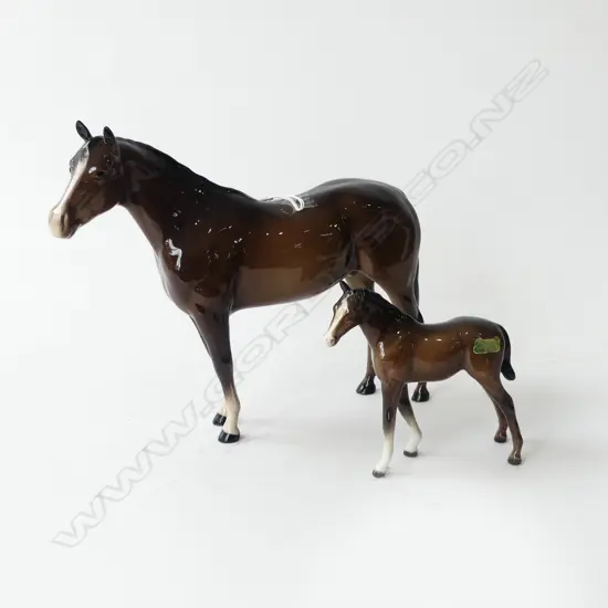 BESWICK THOROUGHBRED STALLION H.205mm & PONY