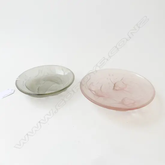 2 PRESSED ART GLASS BOWLS, FISH DESIGN 155, 135mm dia