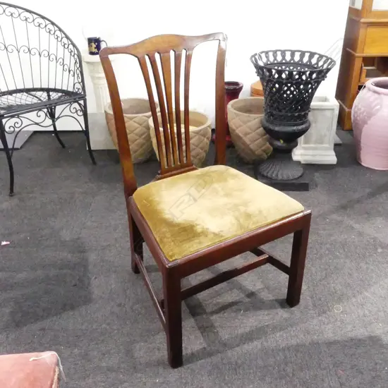 ANTIQUE MAHOGANY DINING CHAIR