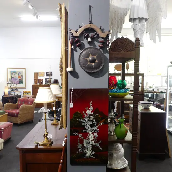 CHINESE HANGING GONG & MOP WALL PLAQUE H580MM