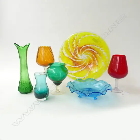 7 PCES ART GLASS INCL. REVITAGLASS BOWL 310mm dia