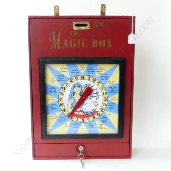 'THE MAGIC BOX' VINTAGE STYLE FORTUNE TELLING MACHINE 380x120x535mm
