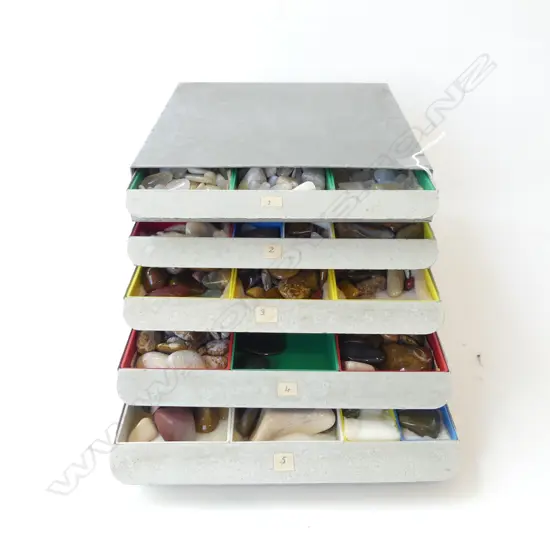 5 DRAWER METAL CABINET w. ASST. POLISHED STONES 240x260x160mm