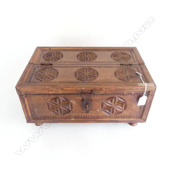 INDIAN CARVED WOODEN BOX ON FEET 390 x 260 x 190mm