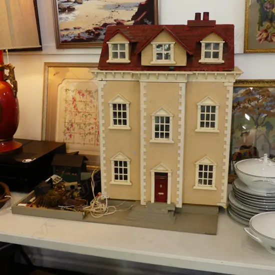 LG VINTAGE DOLLS HOUSE 800x500x700mm