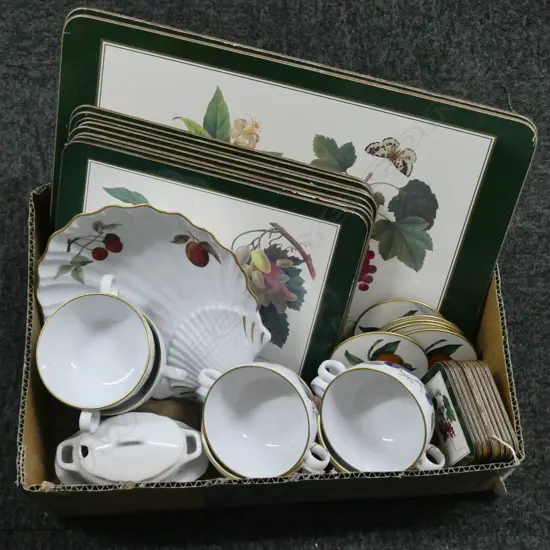 6 ROYAL WORCESTER EVESHAM COUPES + SHELL DISH, PLACEMATS