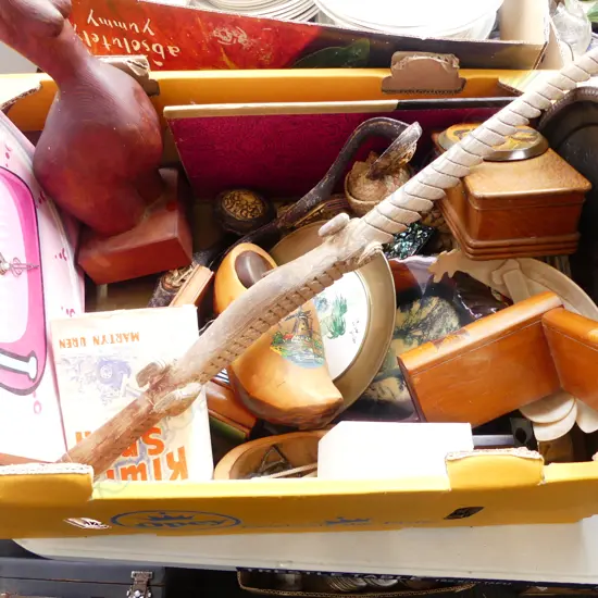 ASST. WOODEN ITEMS, KIWIANA ETC