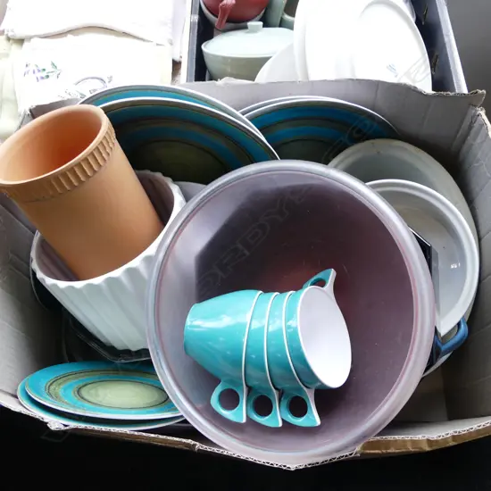 ASST. KITCHEN DISHES