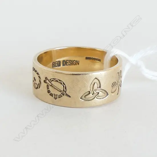 9CT RING w. IRISH DESIGN 6.1gms SIZE Q