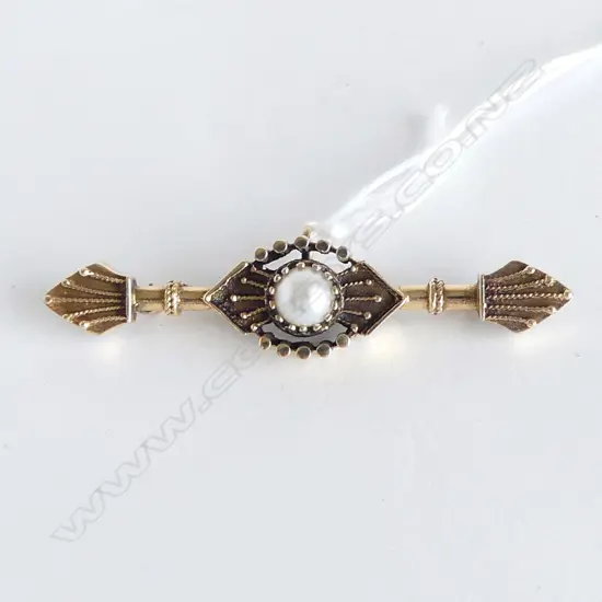 14CT PEARL BAR BROOCH W.55mm, 7.8gms