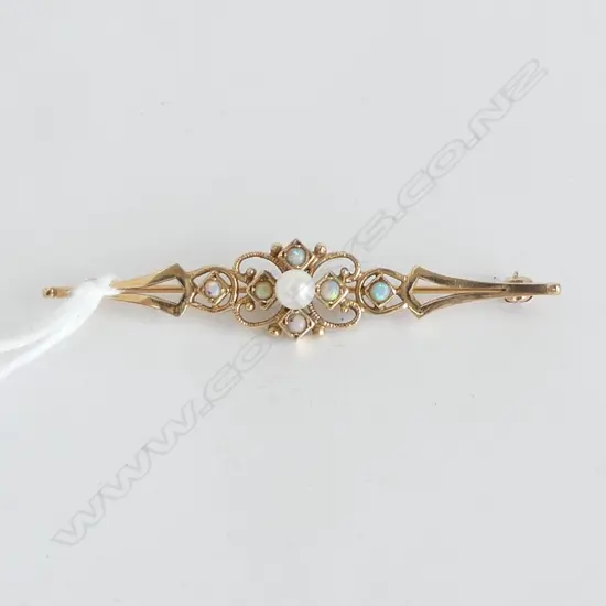 14CT PEARL & OPAL BAR BROOCH, W.55mm, 3.8gms