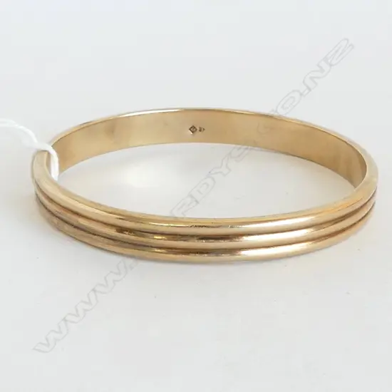 9CT BANGLE, 60mm int. dia, 19.8gms