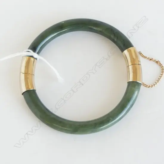 POUNAMU HINGED BANGLE gold plate mounts clasp not firm