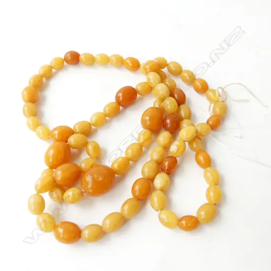 BUTTERSCOTCH AMBER BEAD LONG NECKLACE, with pale yellow costume beads between the amber 1000mm L