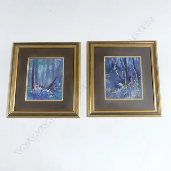 2 WAYNE SINCLAIR ARTWORKS; LITTLE FOXGLOVES No.1 & 2, OIL ON BOARD, 225x190mm