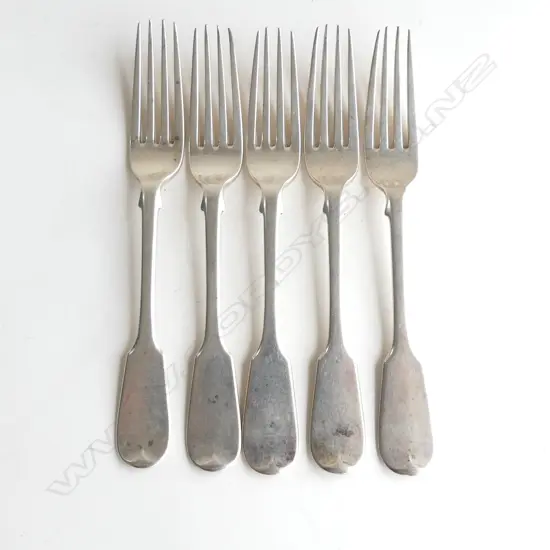 5 S/SILVER VICT DESSERT FORKS 242GMS