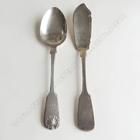 VICT S/SILVER BUTTER KNIFE & DESSERT SPOON 86GMS