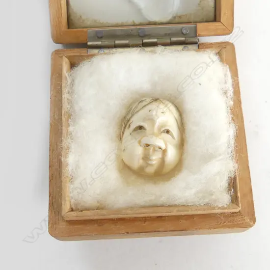 JAPANESE small CARVED IVORY MASK in boxwood display box