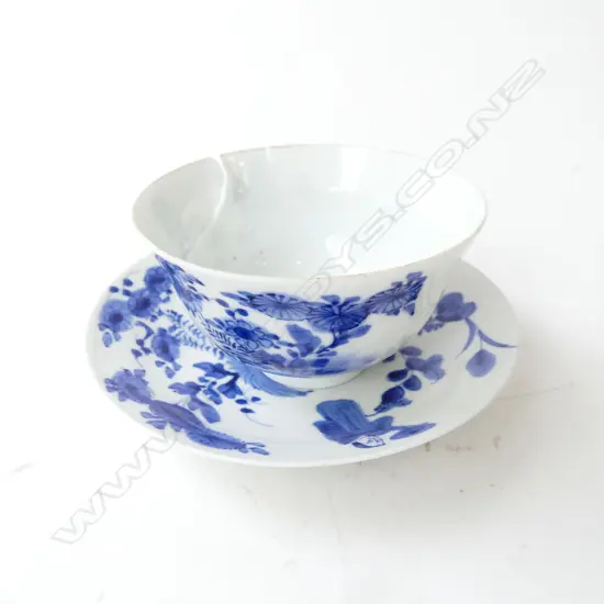 ORIENTAL PORCELAIN TEA BOWL (AF) & SAUCER 130mm dia