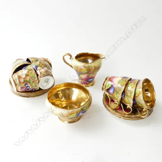 7 AYNSLEY ORCHARD GOLD C/S + MILK JUG & SUGAR BOWL