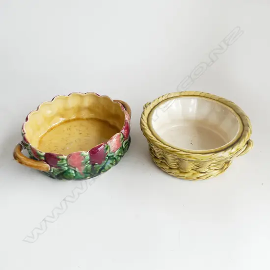 2 PCS SARREGUEMENS CHINA 2 HANDLED BOWL DIA180MM & BASKET NO LID DIA180MM