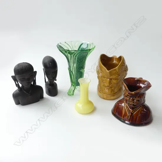 6 PCES; 2 WOODEN HEADS, 2 JUGS, 2 GLASS VASES H.200mm