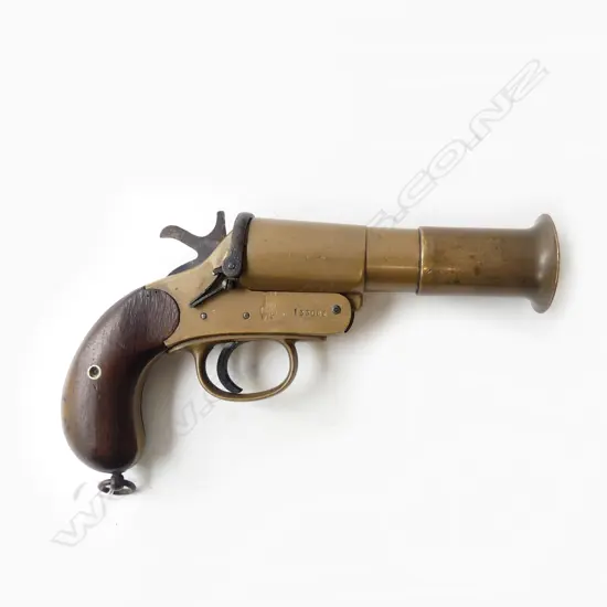VINTAGE FLARE GUN, WEBLEY &amp; SCOTT LTD w. MILITARY BROAD ARROW L.240mm. No Firearms License required.