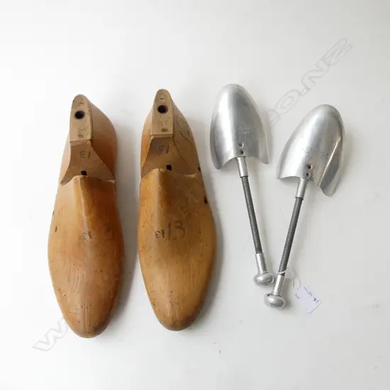 2 PRS SHOE LASTS; WOODEN & METAL