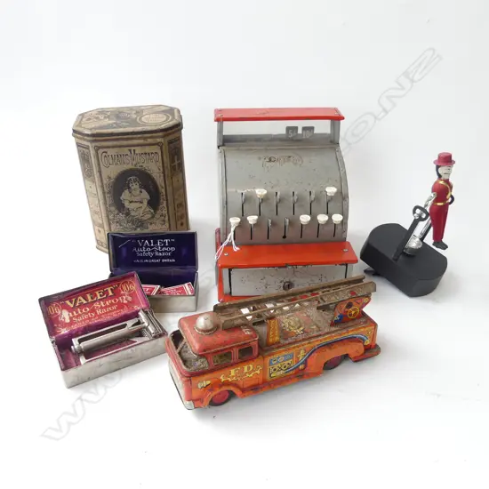 6 PCES; FIRE ENGINE L.210mm, ACROBAT, CASH REGISTER ETC