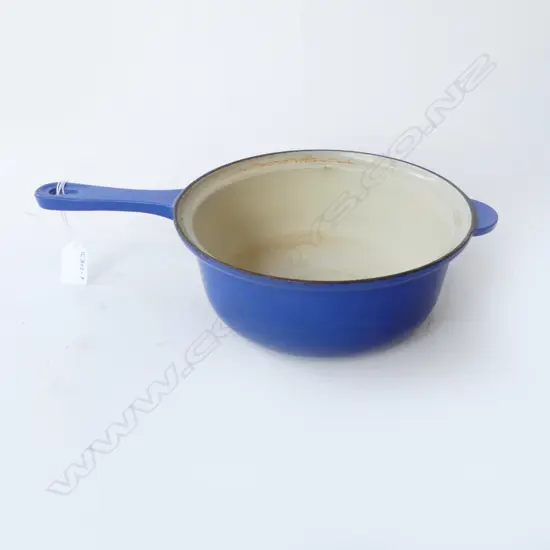 LE CREUSET SAUCEPAN #22 (WITHOUT LID)